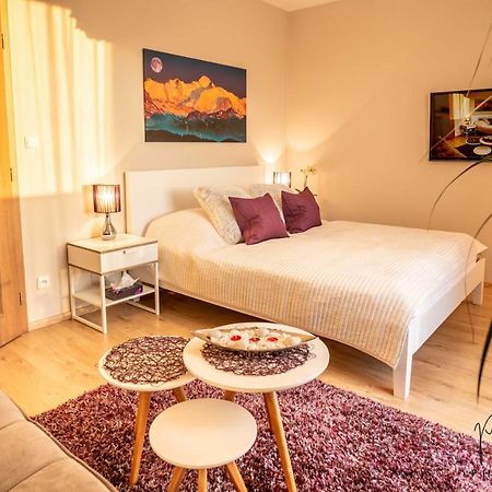 Luxurious, Lovely And Romantic Apartment In Tábor Extérieur photo