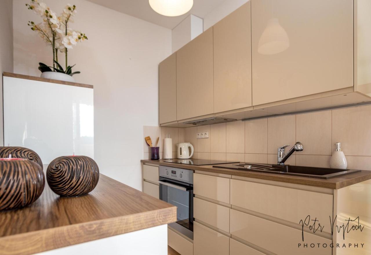 Luxurious, Lovely And Romantic Apartment In Tábor Extérieur photo